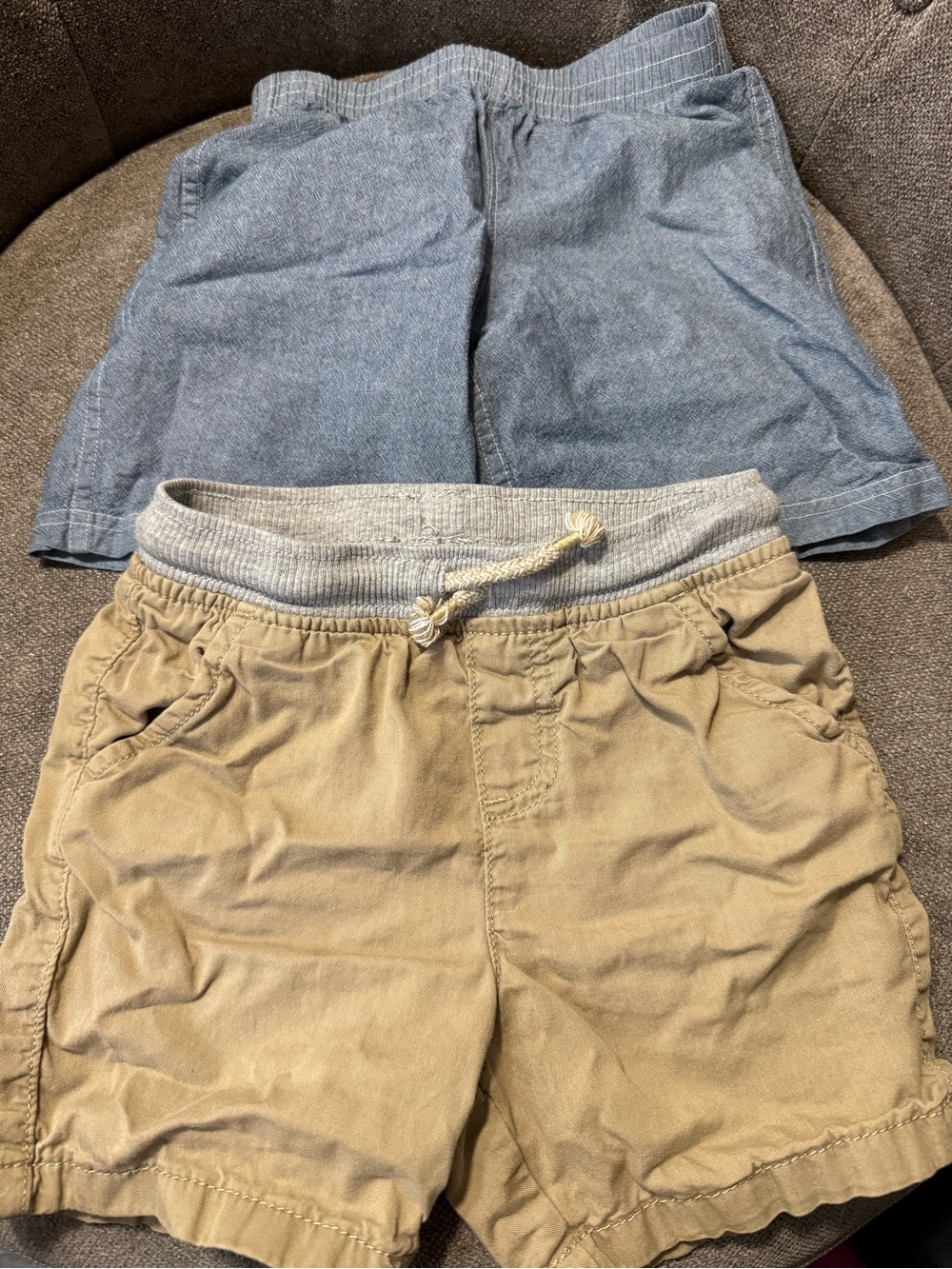 🌼 (2) Toddler Boy Shorts